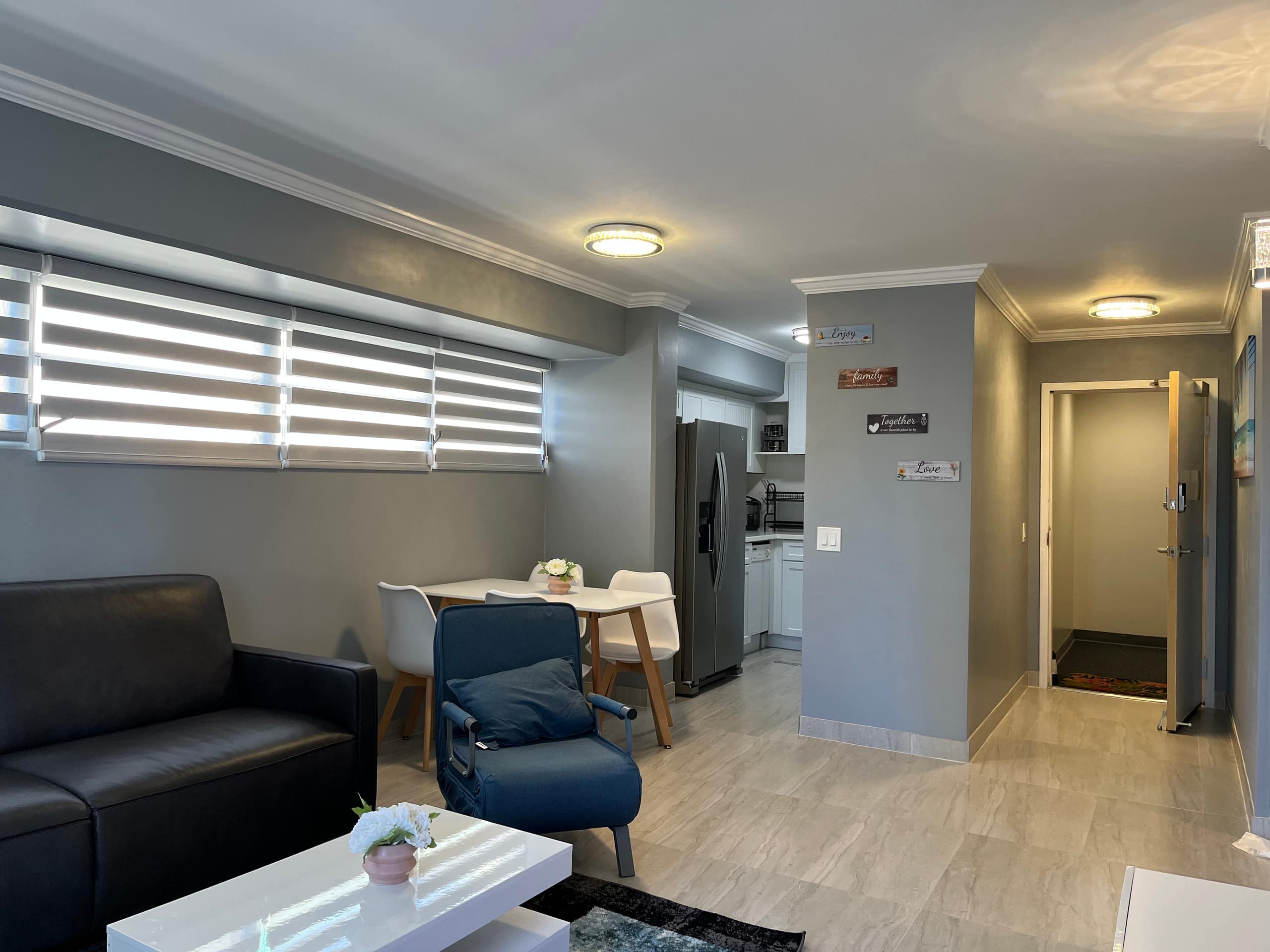 Condo in Honolulu · ★4.95 · 2 bedrooms · 6 beds · 2 baths - Image 12
