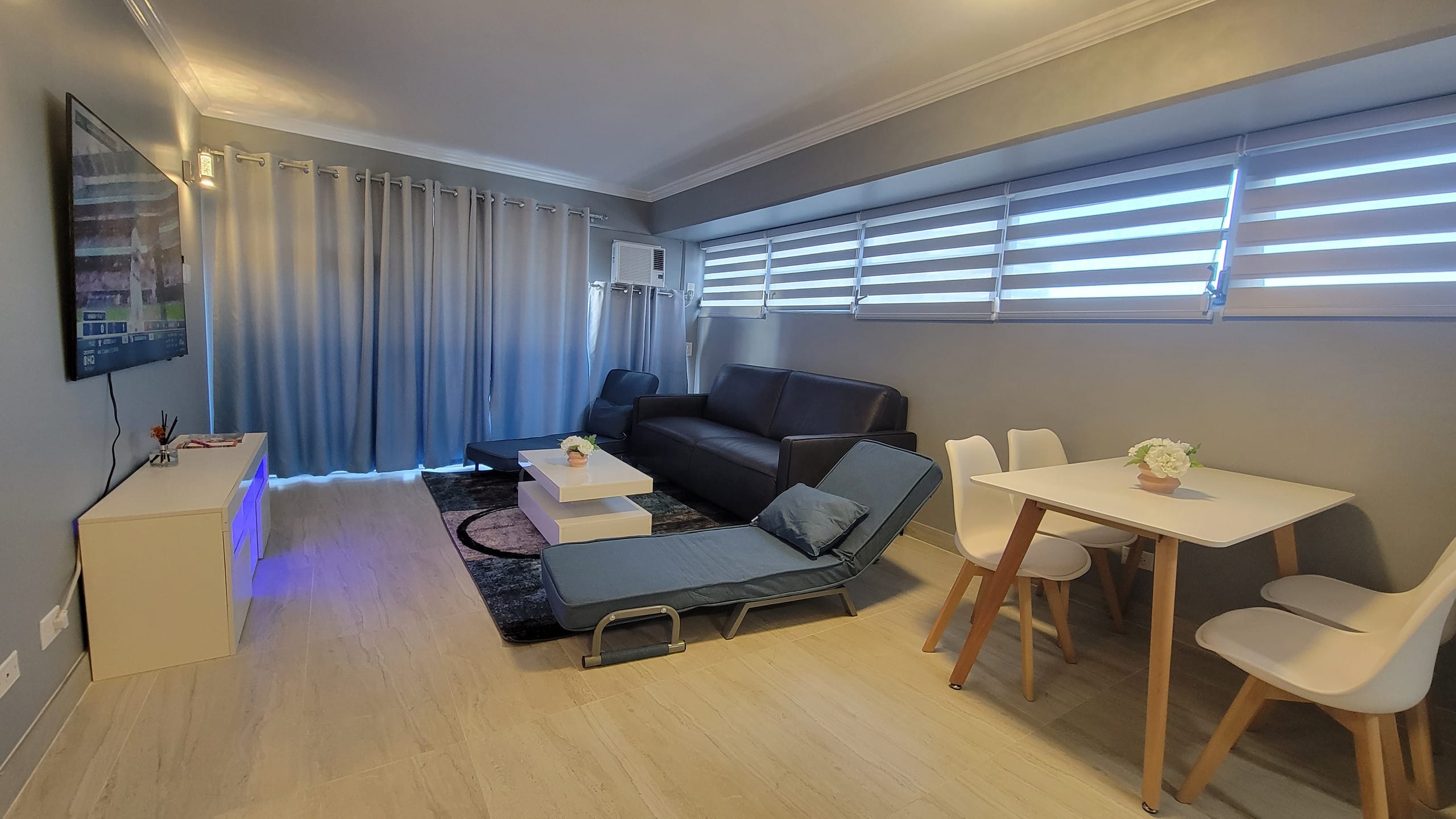Condo in Honolulu · ★4.95 · 2 bedrooms · 6 beds · 2 baths - Image 11