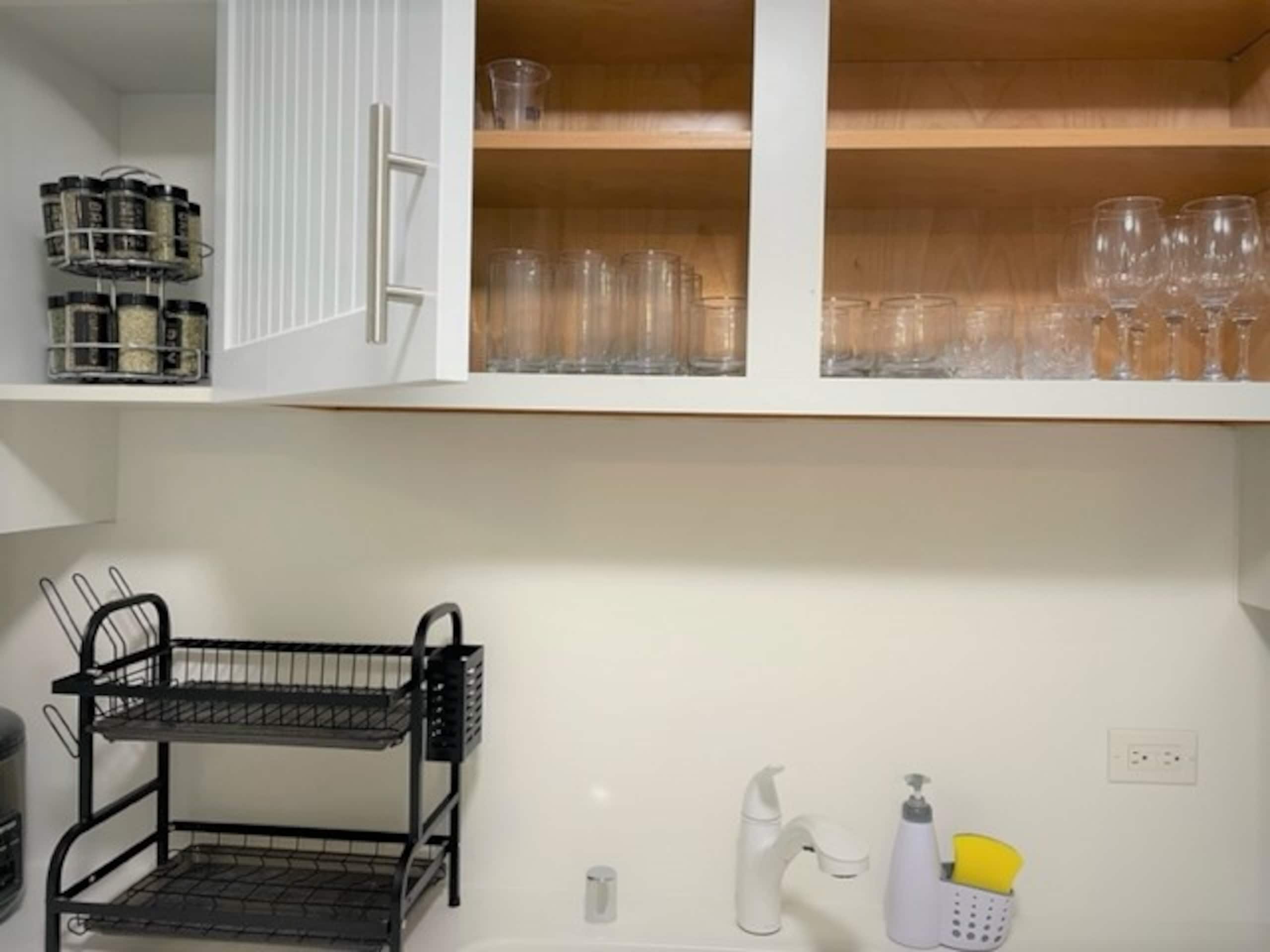 Condo in Honolulu · ★4.95 · 2 bedrooms · 6 beds · 2 baths - Image 27