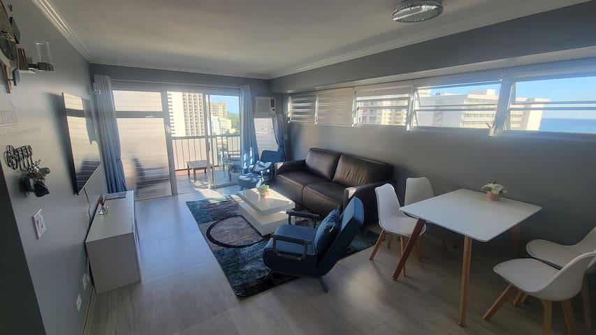 Waikiki Condo 2Bedrooms, 2Baths, free 1 parking