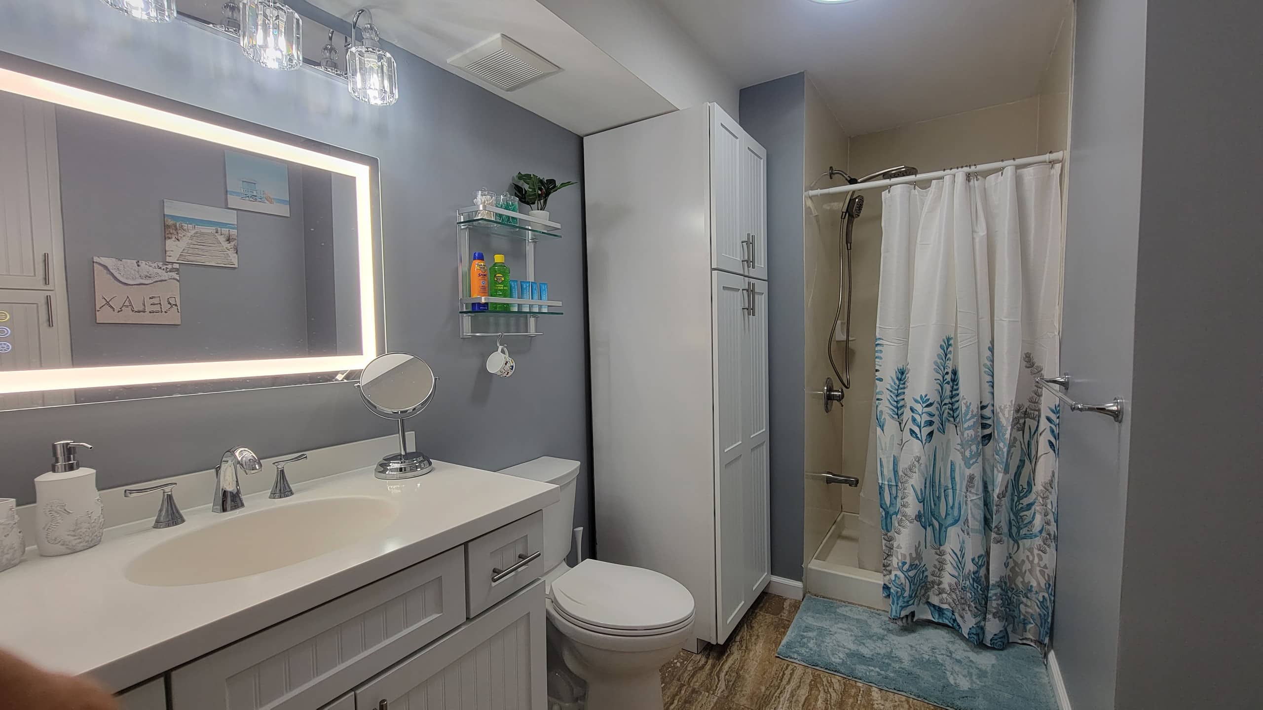 Condo in Honolulu · ★4.95 · 2 bedrooms · 6 beds · 2 baths - Image 32