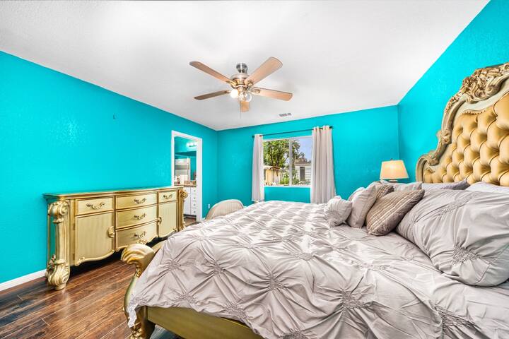 Getaway 3B2B in El Monte with Karaoke room