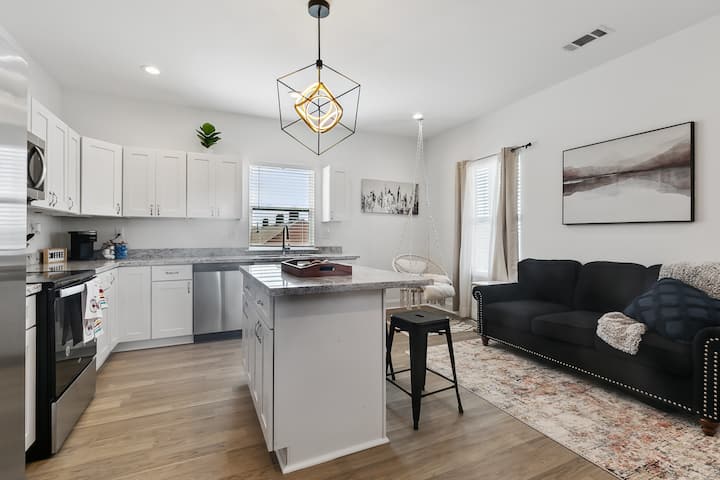 Luxury 6br Oasis Near French Qtr - New Orleans, LA