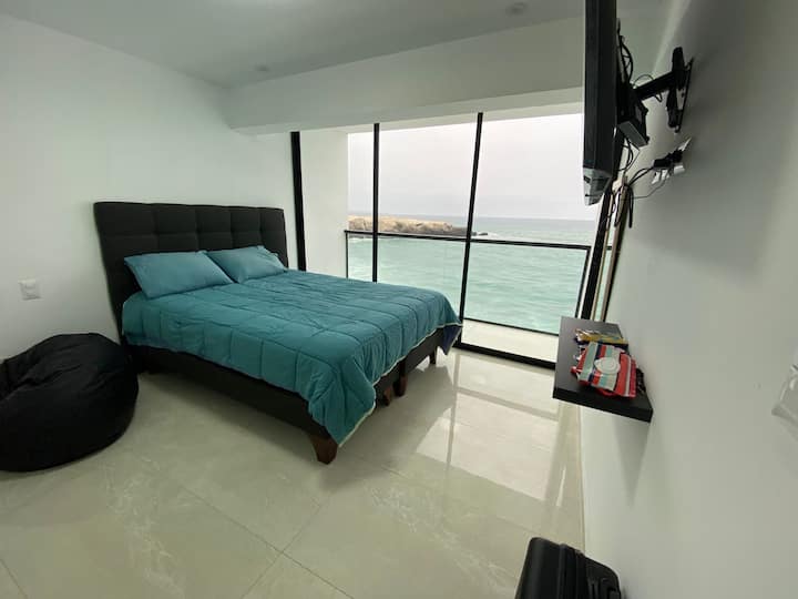 dormitorio principal, frente al mar