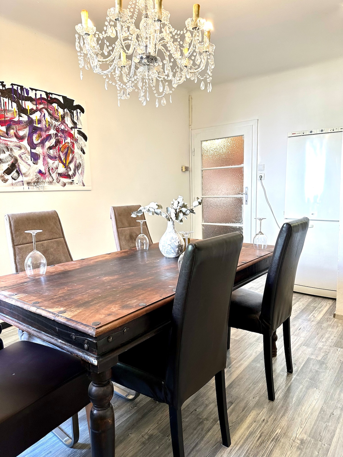 Dining area image 2