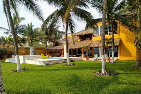 Casa Iguana