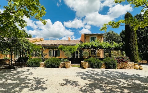 Lodge in the heart of a vineyard