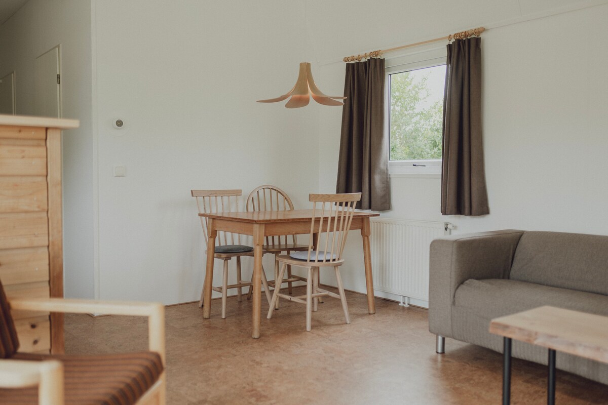 Top performing Airbnb: Cottage for four in the countryside in Oostkapelle