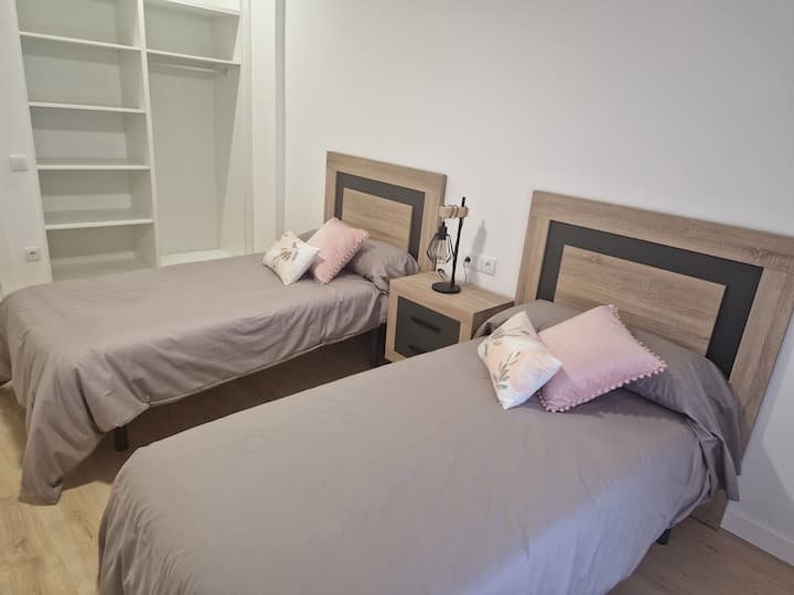 Chumba cha kulala cha watu wawili Ghorofa ya