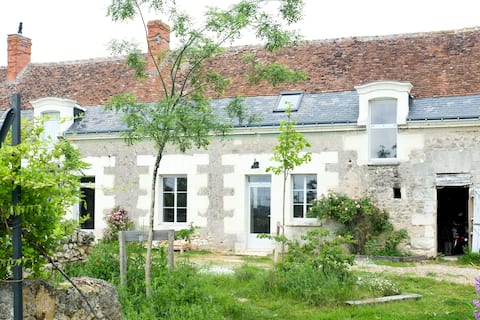 Farmhouse with views near Amboise and Chenonceau