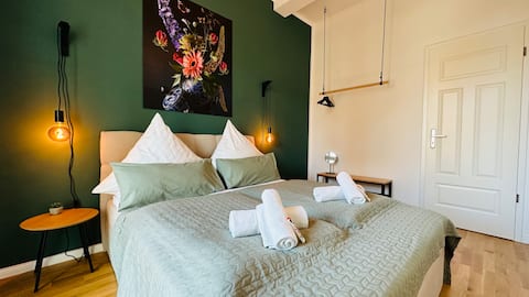 „A Part Of Us“: Apartment 