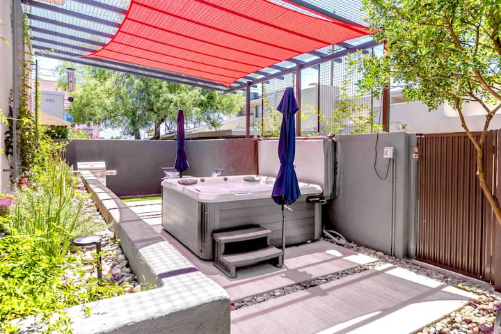 Modern Garden Loft With Spa - Tucson, AZ