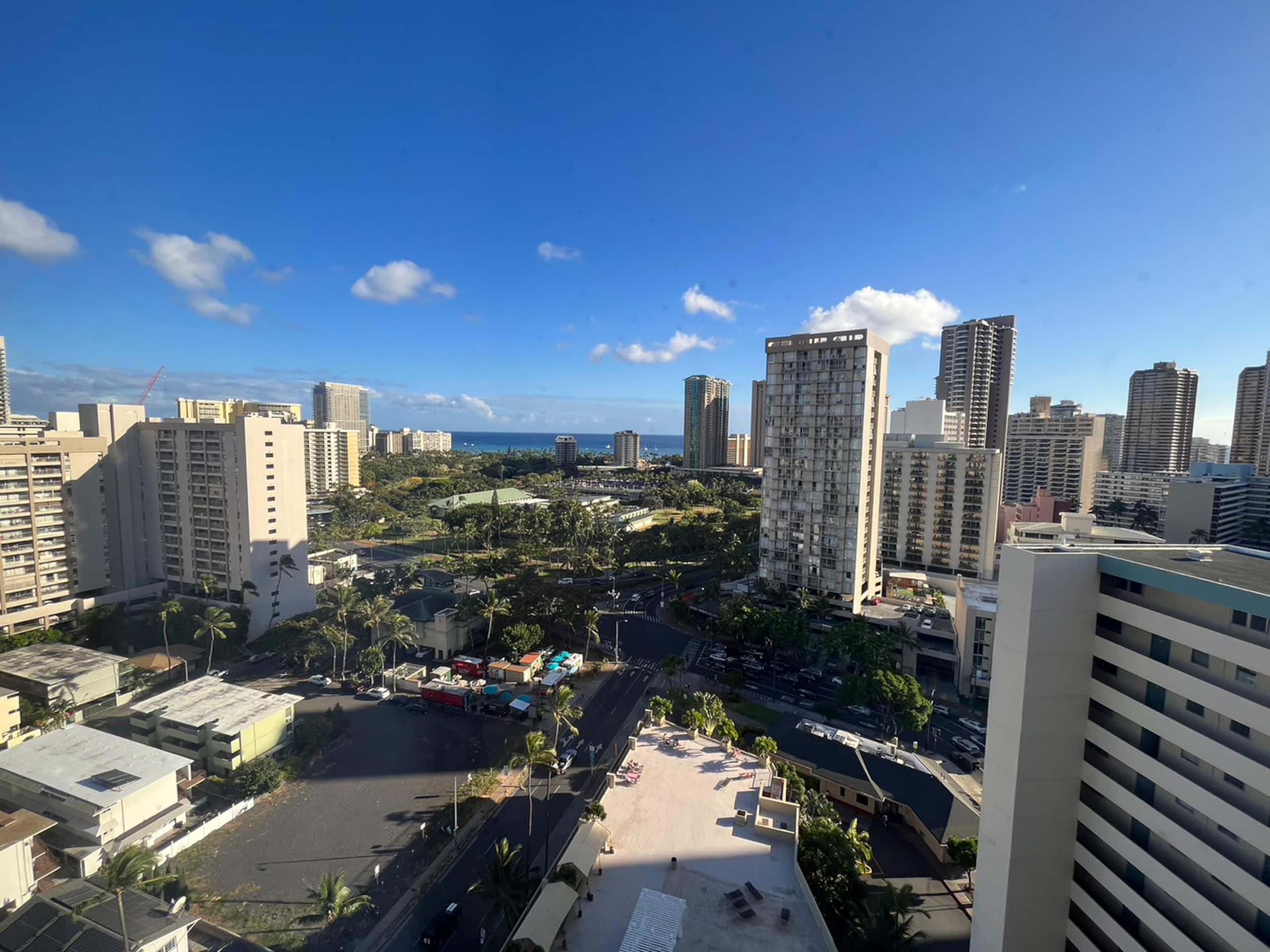 Condo in Honolulu · ★4.65 · Studio · 2 beds · 1 private bath - Image 31