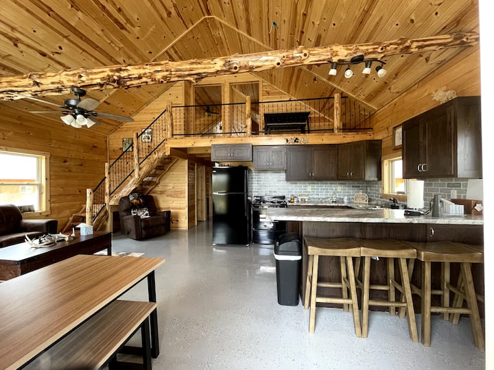 Timber Ridge Log Cabins Moravia 4Bedrooms cabin #2