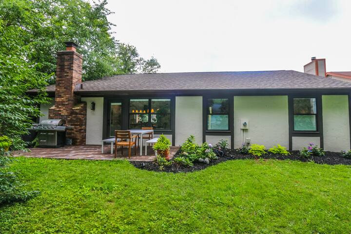 Tranquil Dublin Bungalow 4 min from Bridgepark gallery image 5