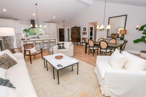 Popular Airbnb listing: Tranquil Dublin Bungalow 4 min from Bridgepark in Northwest