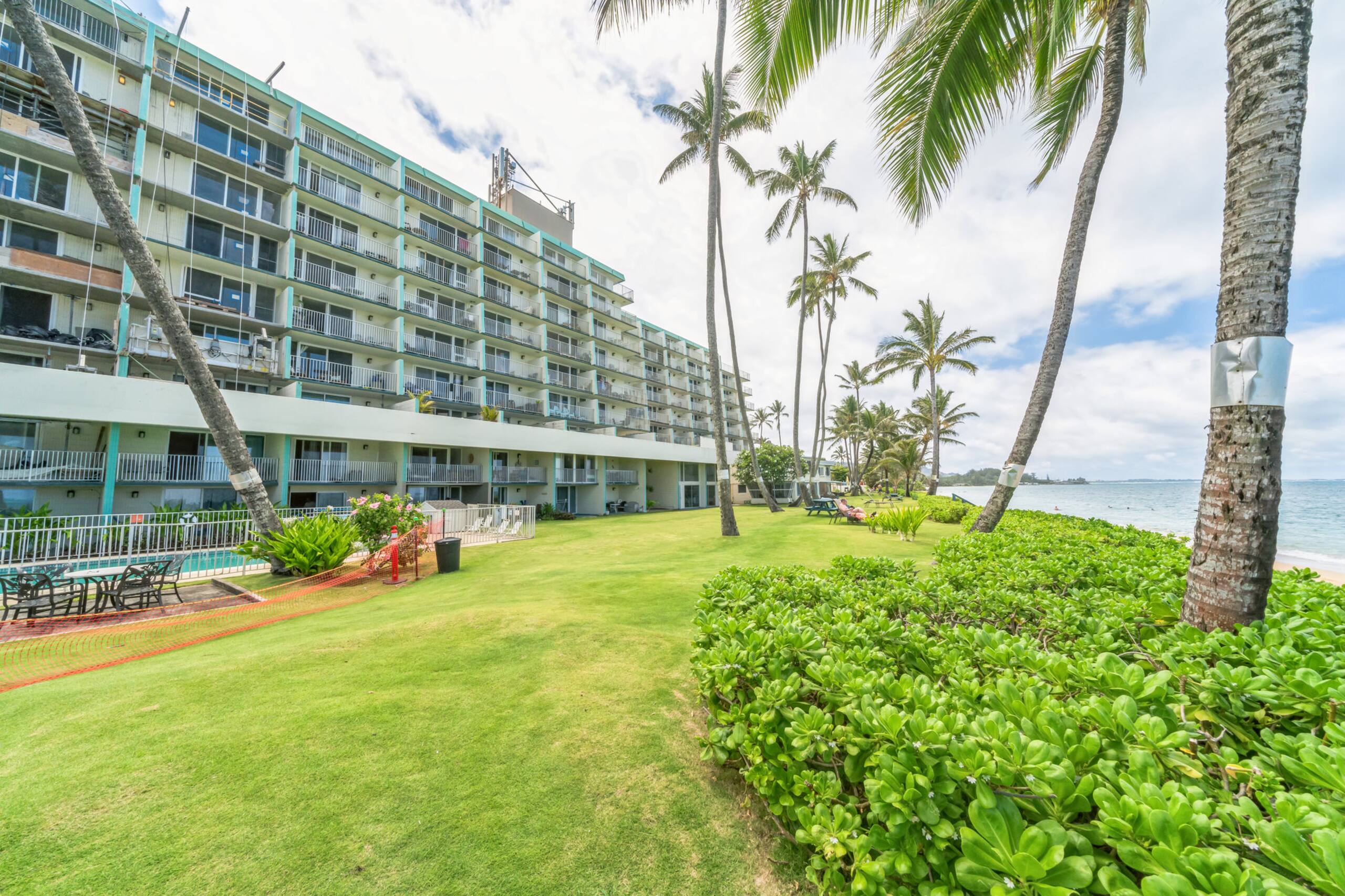 Condo in Hauula · ★4.85 · 1 bedroom · 2 beds · 1 private bath - Image 43