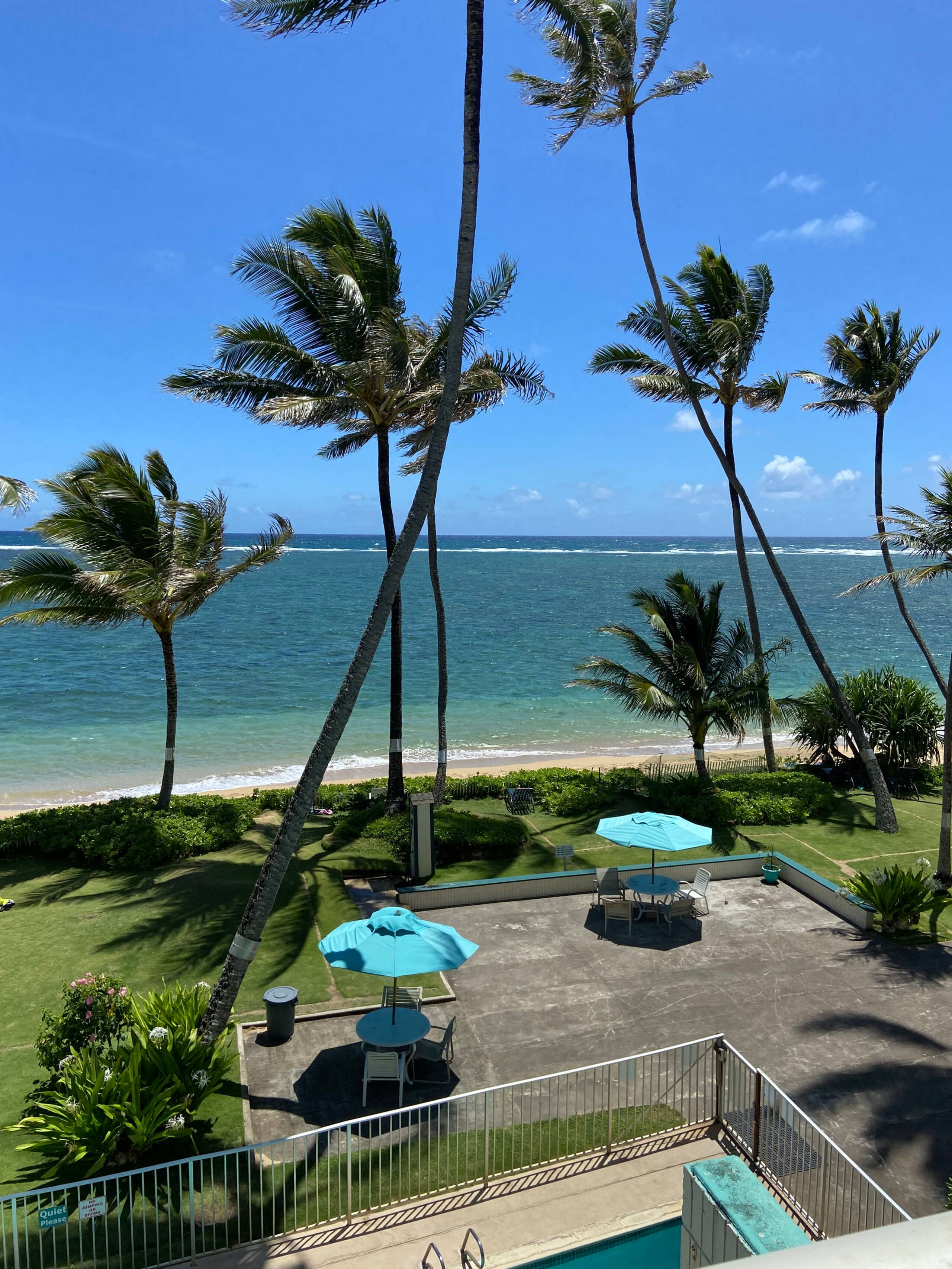 Condo in Hauula · ★4.85 · 1 bedroom · 2 beds · 1 private bath - Image 7