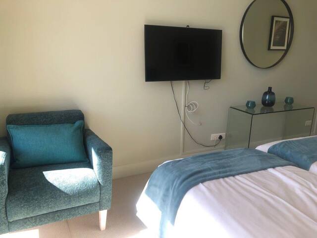 Two-bedroom Fifth fl Apartment gallery image 3