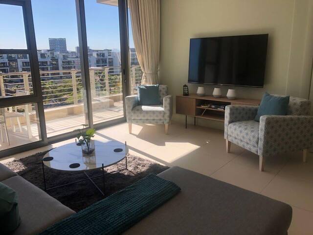 Two-bedroom Fifth fl Apartment