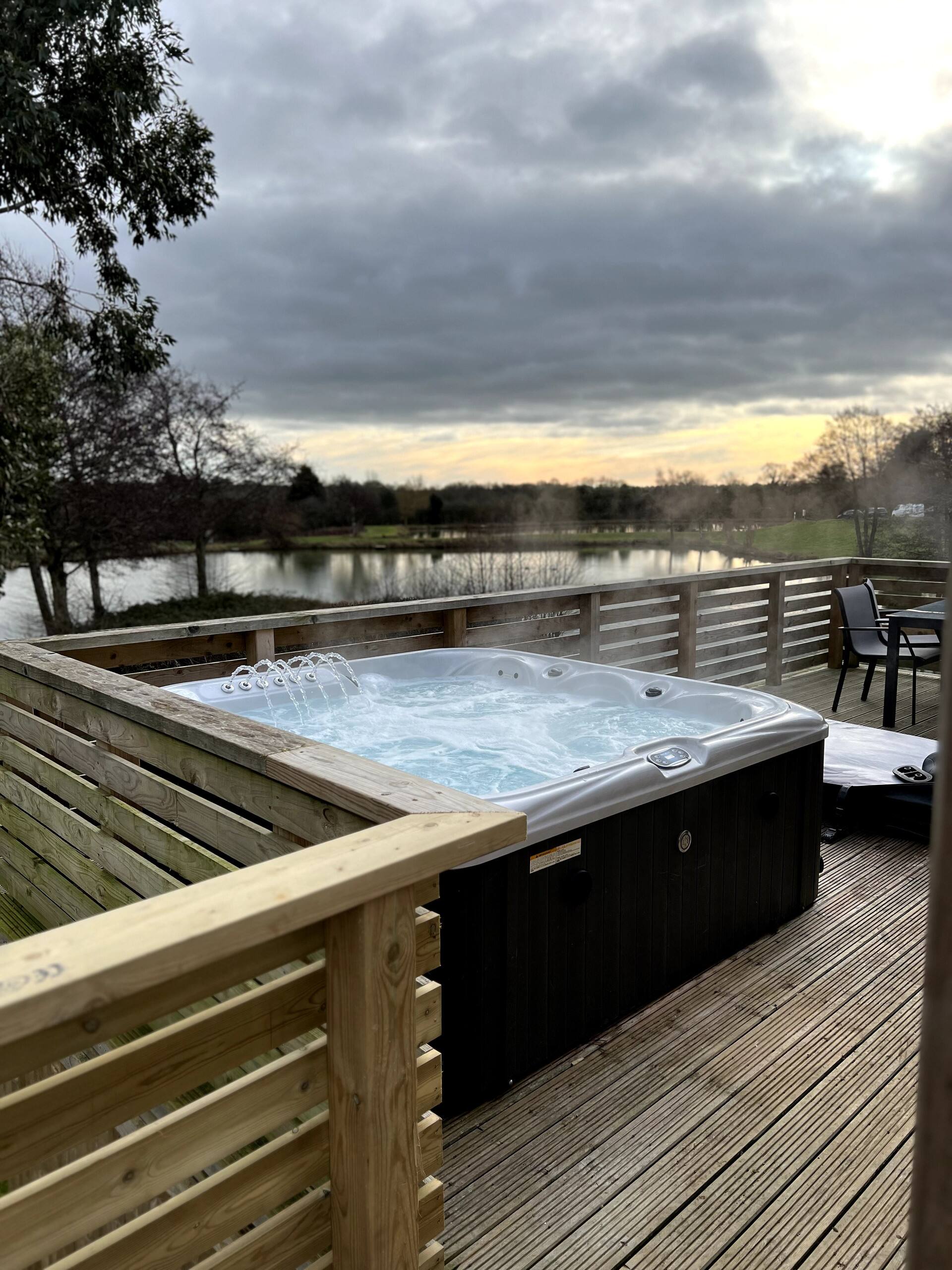 Luxury Lakeview Lodge 6