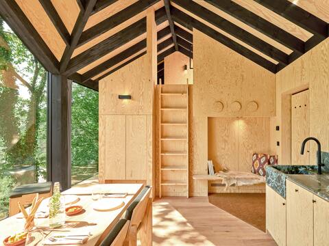 Hutstuf The Eagle & sauna