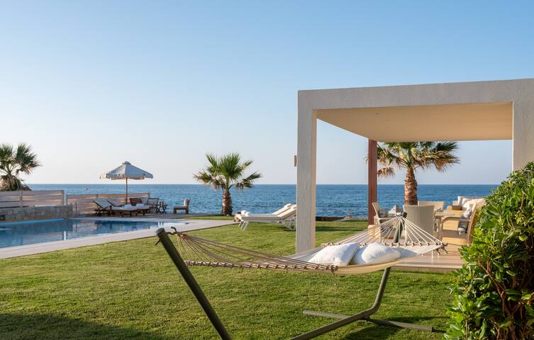 Hersonissos Beach Villa – Your Seafront Retreat gallery image 3