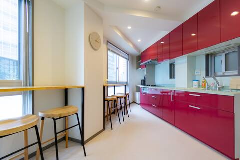 [New] Toranomon Hills Station is 1 minute on foot | Up to 6 people | 1F to 4F + 1 house on the rooftop