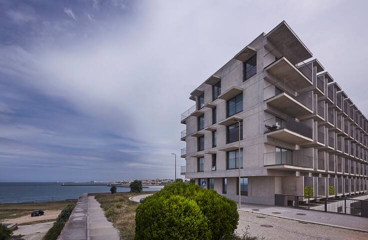 Porto Ocean flat gallery image 4