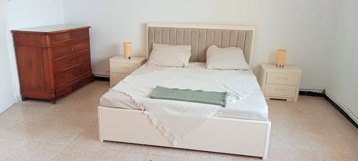 غرفة النوم 2