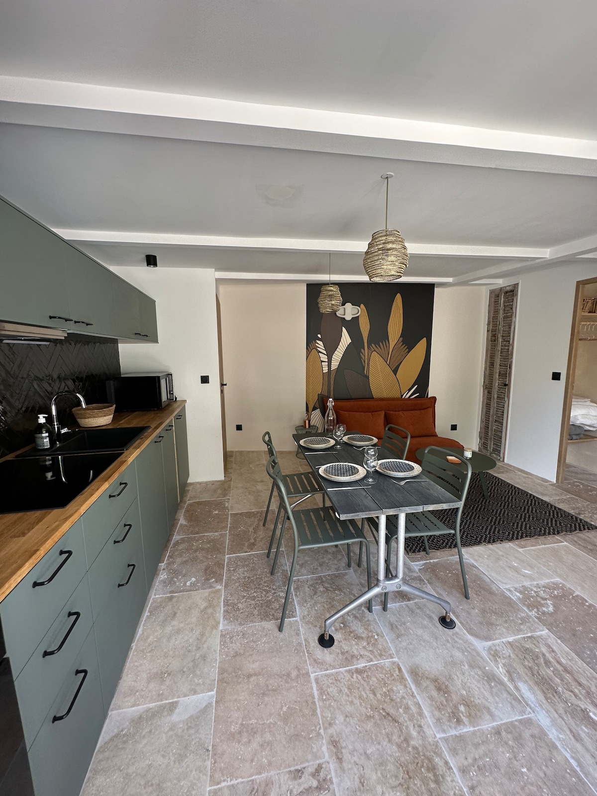 Popular Airbnb listing: la gaudina in Aix En Provence