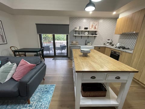 Cool Harcourt shed conversion.