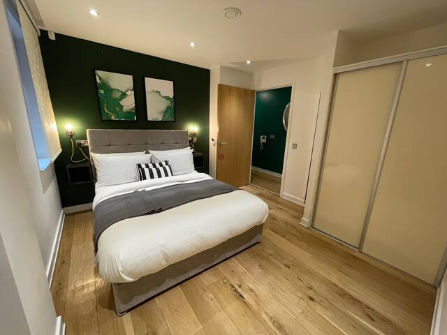 2 bedroom 2 bathroom 6 people @ MCR City Centre gallery image 4