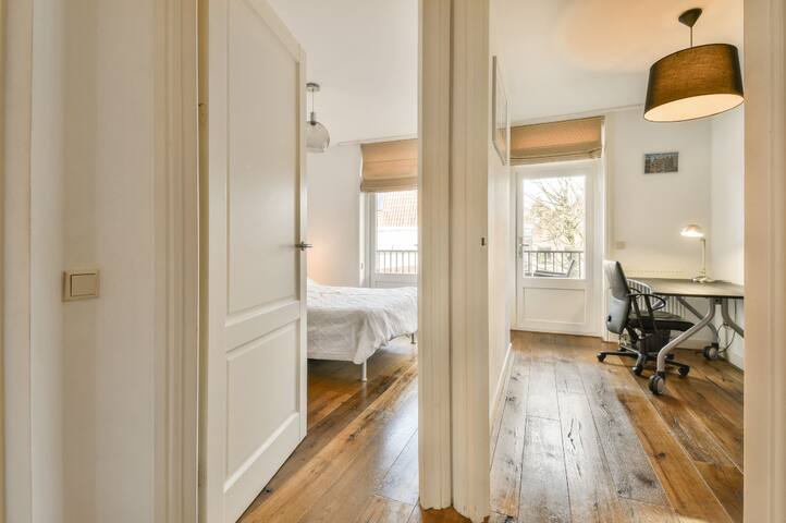 Sunny Jordaan – 2 Bedroom and Balcony gallery image 3