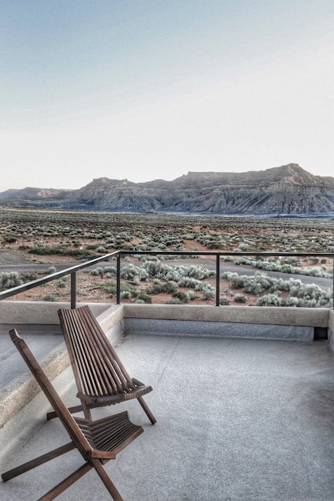 Star Gazing Rooftop-Mountain View-Guest King Suite