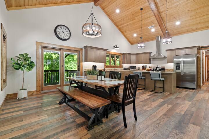 Be the 1st! Brand New~Luxury~Hot Tub/Resort-Style gallery image 5