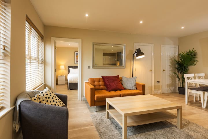 The Monet- Chic 1 Bed Apt (Gold Short Term Stays) - Belfast
