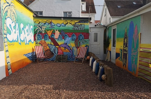Top performing Airbnb: Seaside apartment for 2. in Torbay