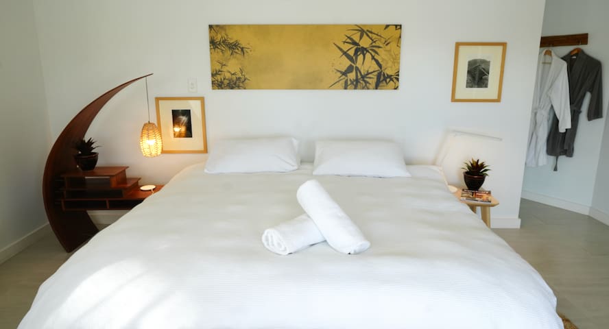 Newport – Waterfront bliss gallery image 5