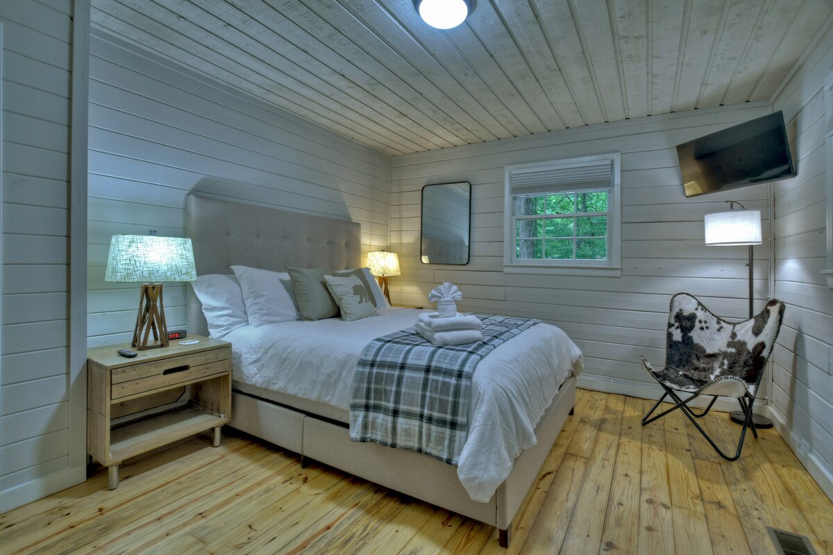 Მთავარი სართული 152 × 203 სმ