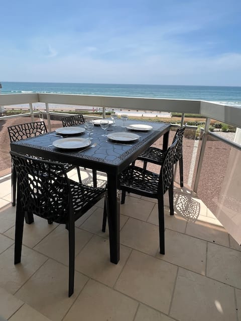 Waterfront apartment, T2 cabin 40 m2