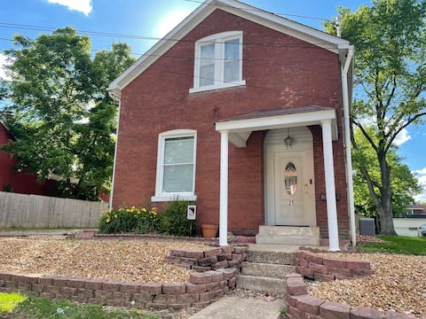 1887 Belle Dorado Music House