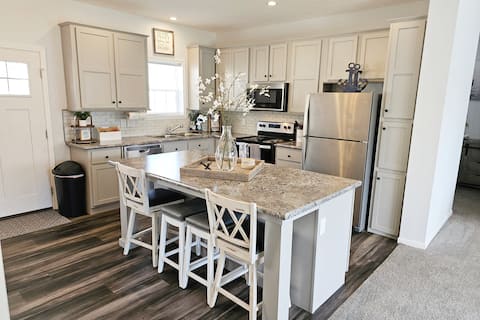 Lakeside Memories on Tecumseh Island