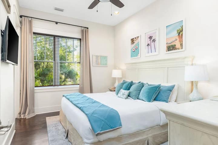 Main Level Master Br. - King Bed