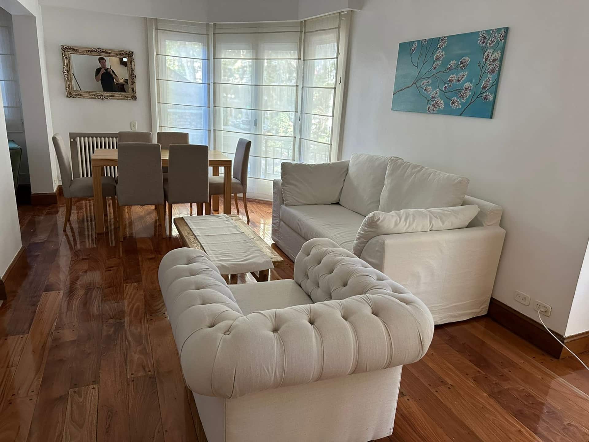 Apartamento reformado com 2 quartos e entrada independente em Palermo