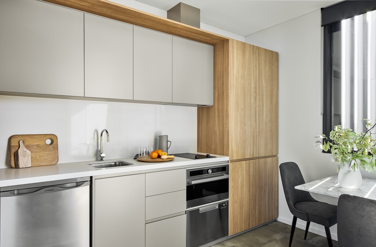 Popular Airbnb listing: Trendy Studio Apartment in Prime Parramatta in Parramatta