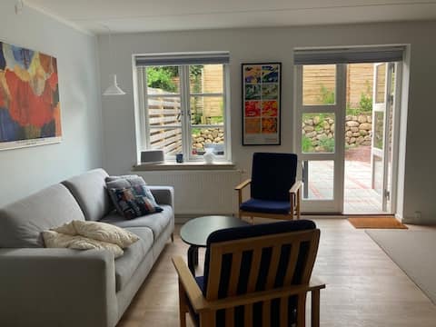Hillerød: Lovely townhouse with its own patio
