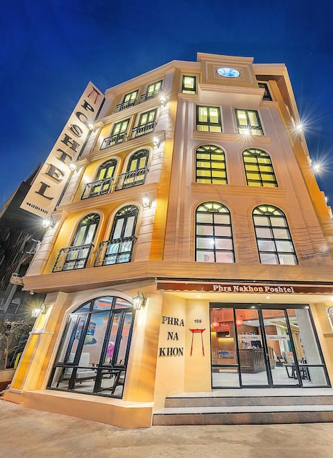 Phra Nakhon Poshtel - D Triple