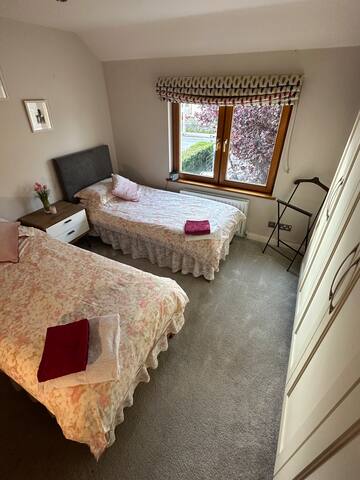 Contemporary 3 bed family house gallery image 4