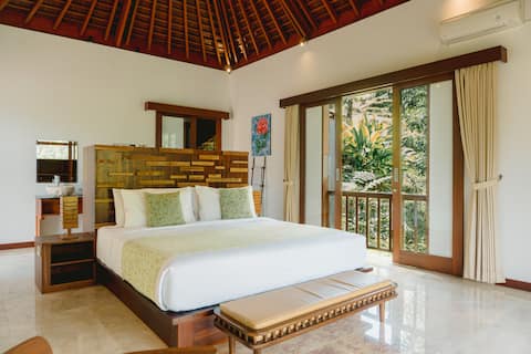 Magical Romantic Jungle Suite